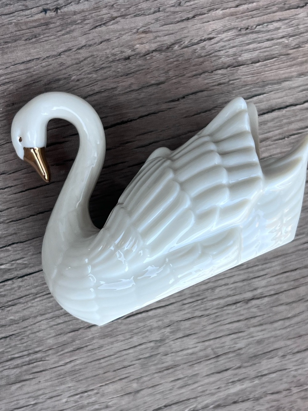 Lenox swan
